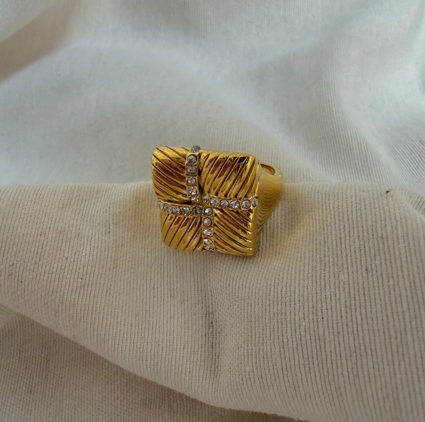 ANILLO FIONA
