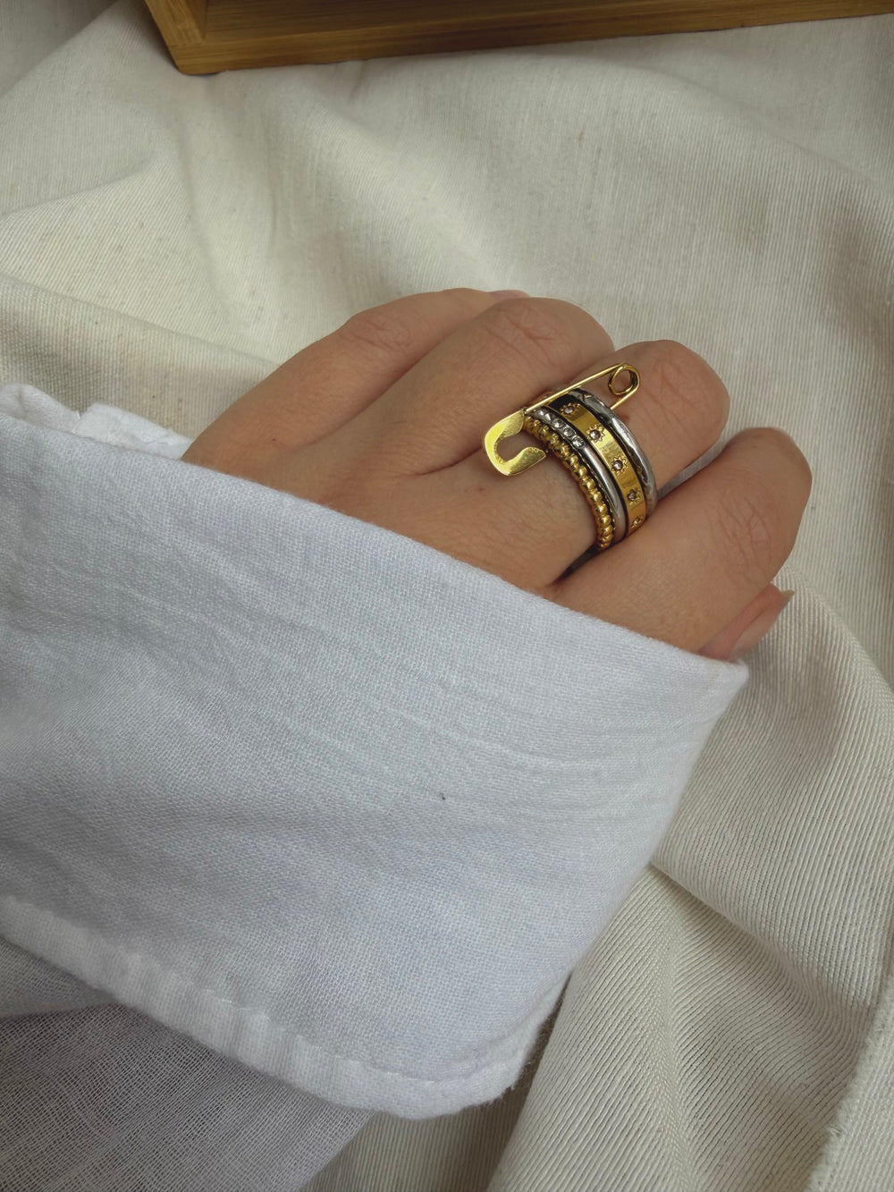 ANILLO GIA