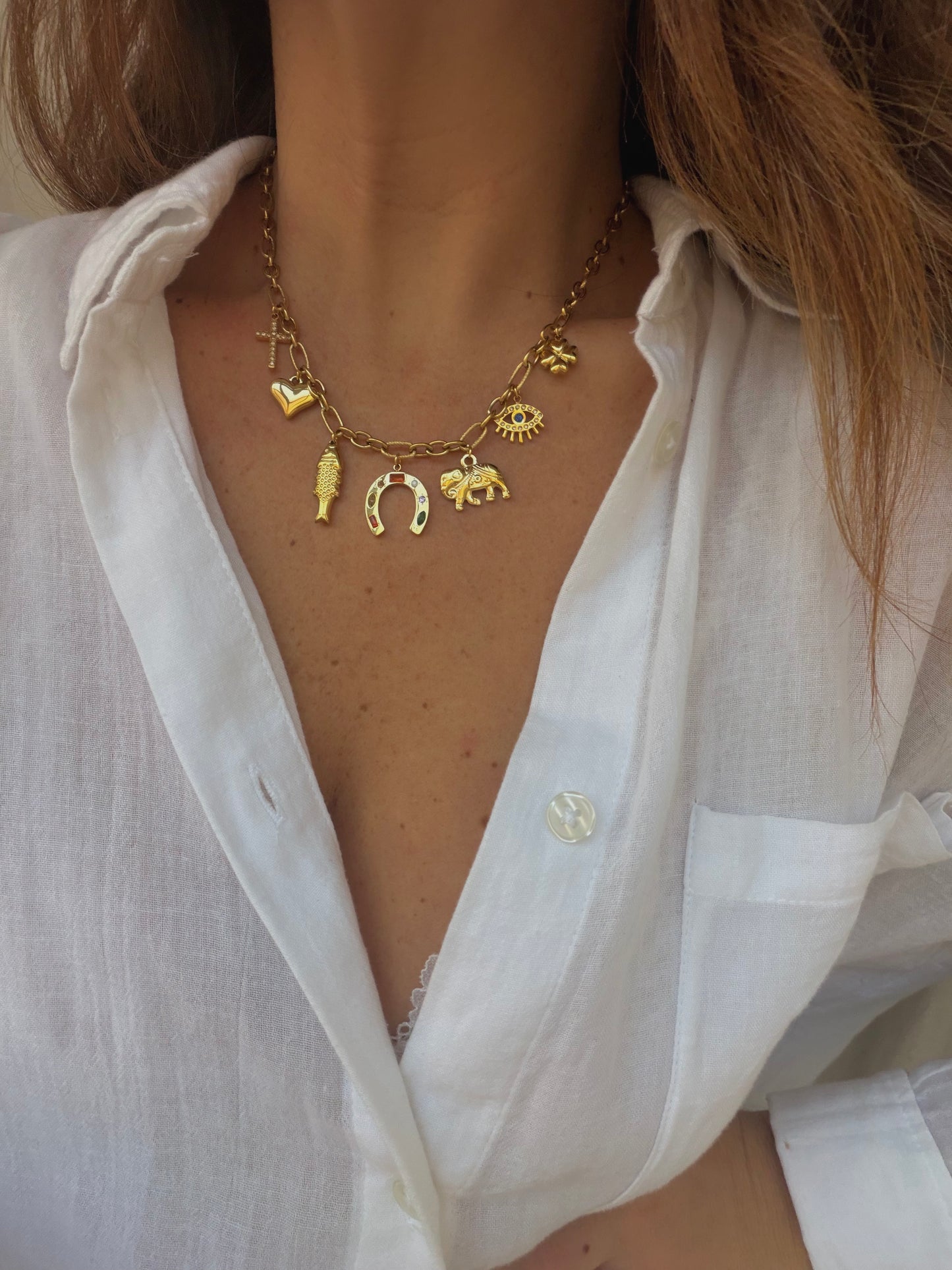 COLLAR CAROL